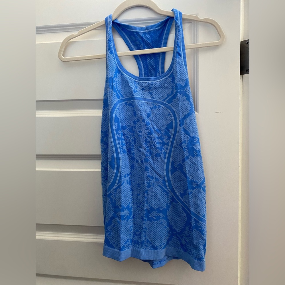 Lululemon tank top